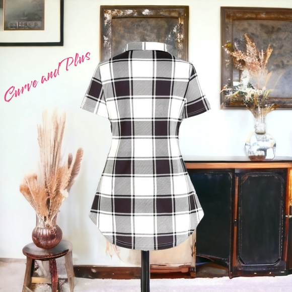 NWT!! Trendy Black and White Plaid Outfit with Black Cami Tank Top!!🖤☠️🖤 - Picture 13 of 16